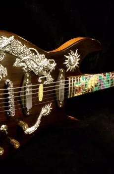 Blueberry Handmade Electric Guitar Dragon Real Gold and Silver Pre-Order 90 Day